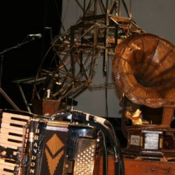 Phonographe et accordéon... singularité des Ogres